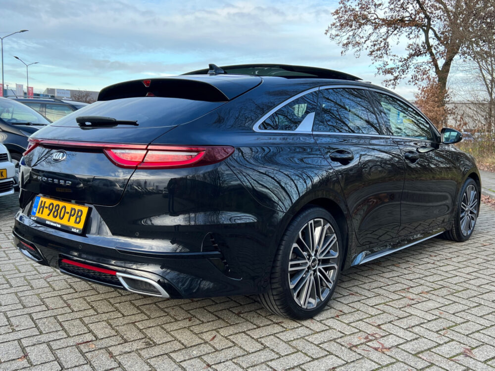 Kia ProCeed