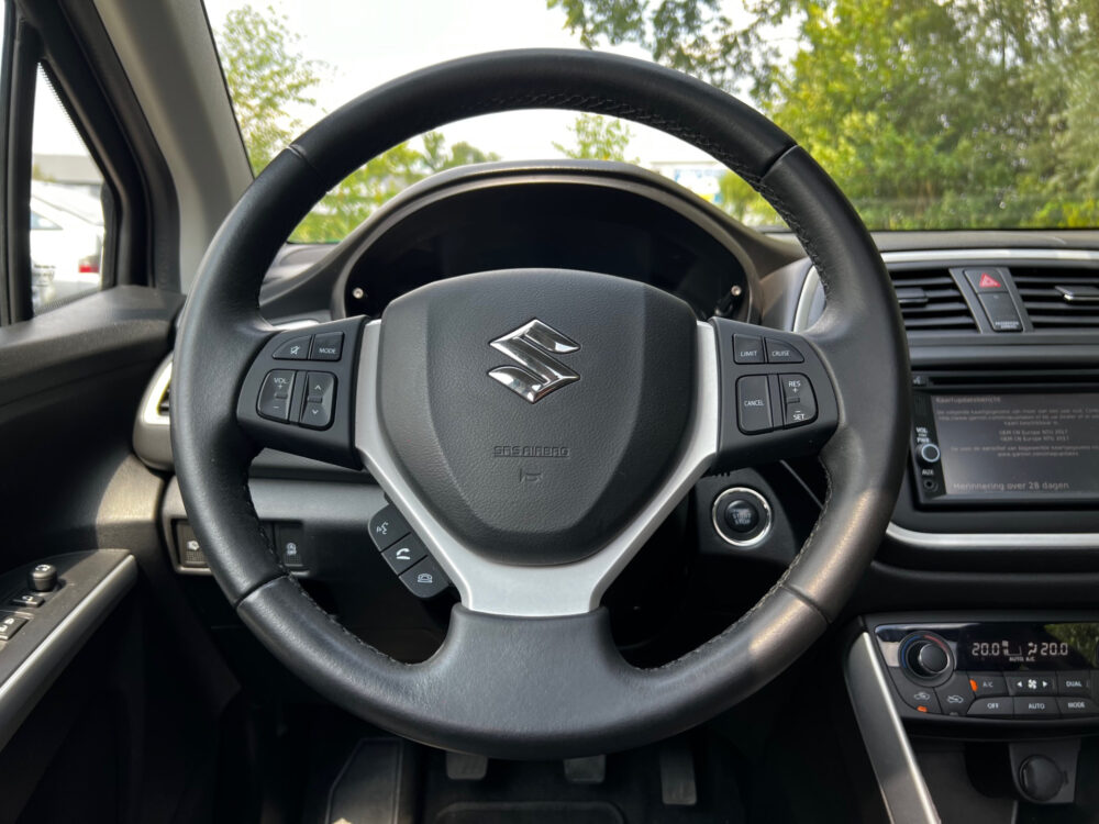 Suzuki S-Cross