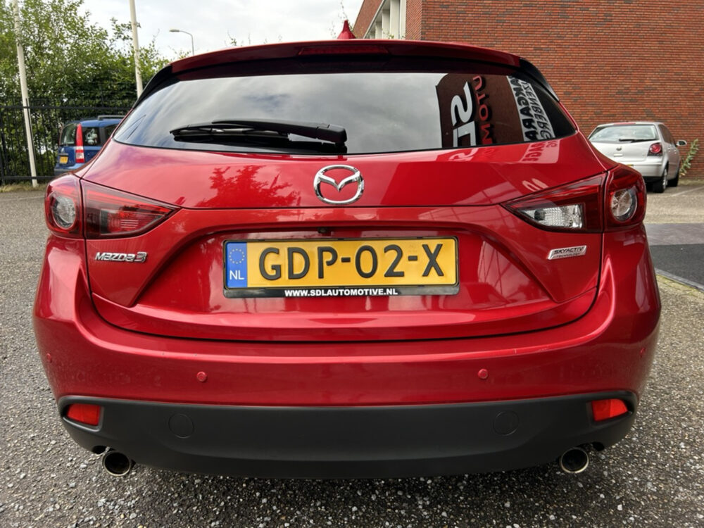 Mazda 3 2.0 SkyActiv-G 120 GT-M // NAVI // CAMERA // CLIMA // STOELVERWARMING // HALF LEDER / ALCANTARA