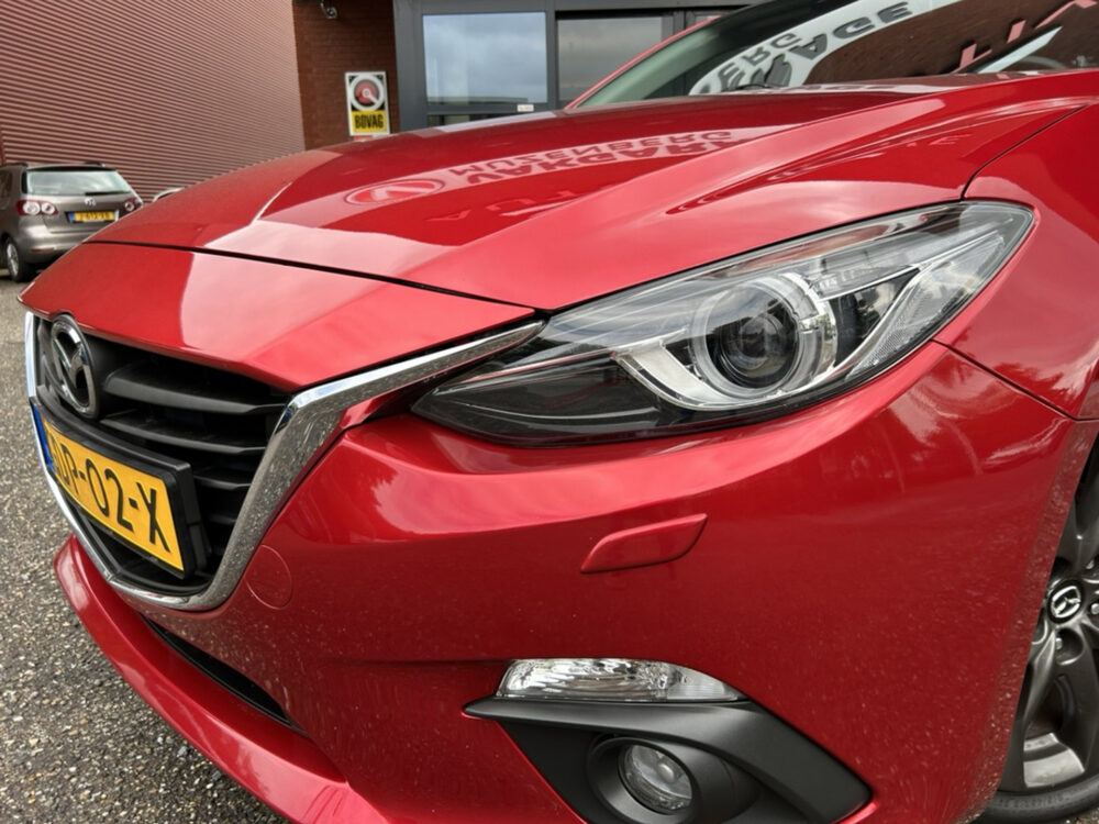 Mazda 3 2.0 SkyActiv-G 120 GT-M // NAVI // CAMERA // CLIMA // STOELVERWARMING // HALF LEDER / ALCANTARA