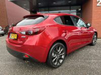 Mazda 3 2.0 SkyActiv-G 120 GT-M // NAVI // CAMERA // CLIMA // STOELVERWARMING // HALF LEDER / ALCANTARA