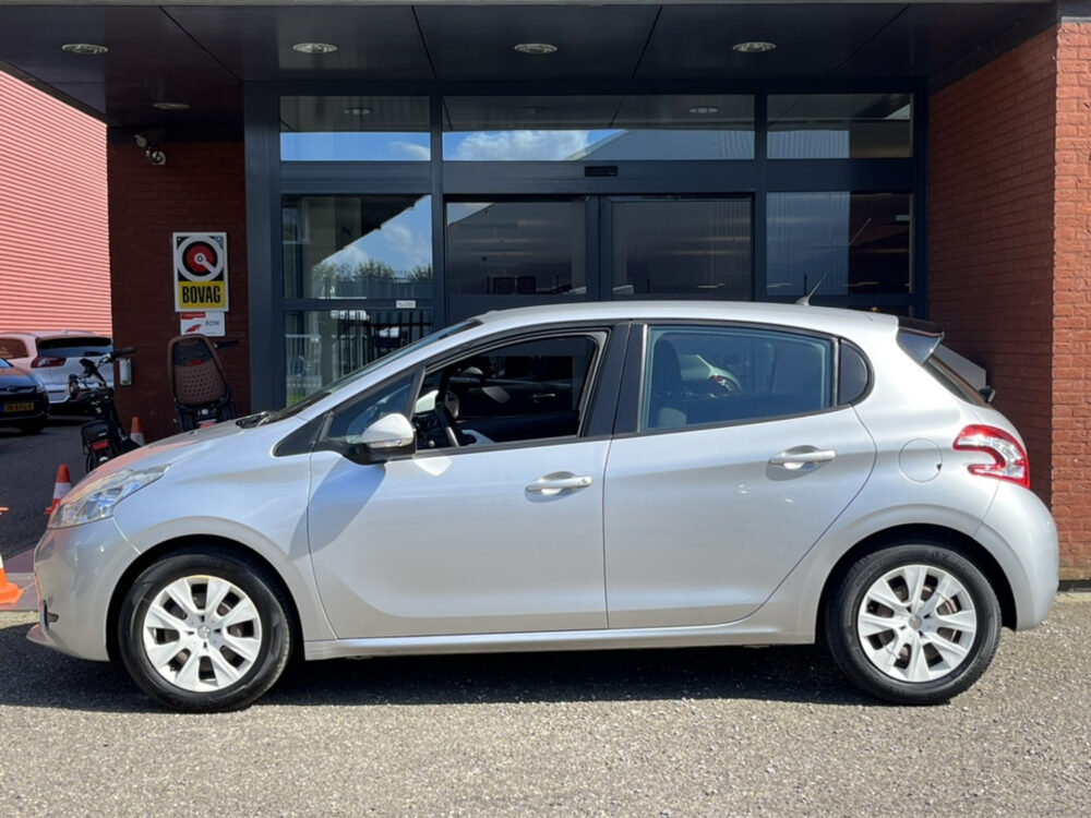 Peugeot 208 1.0 VTi LIKE // AIRCO // CRUISE // ELEK. RAMEN