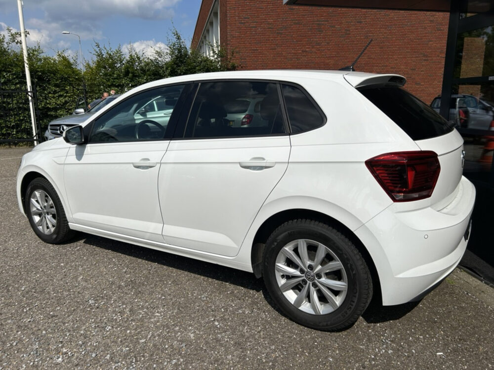 Volkswagen Polo 1.0 TSI Highline // NAVI // CLIMA // PDC // STOELVERWARMING