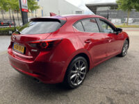 Mazda 3 2.0 SkyActiv-G 120 GT-M // FULL LED // KEYLESS // NAVI // DODEHOEK // CAMERA+SENSOREN // STUUR+STOELVERWARMING //