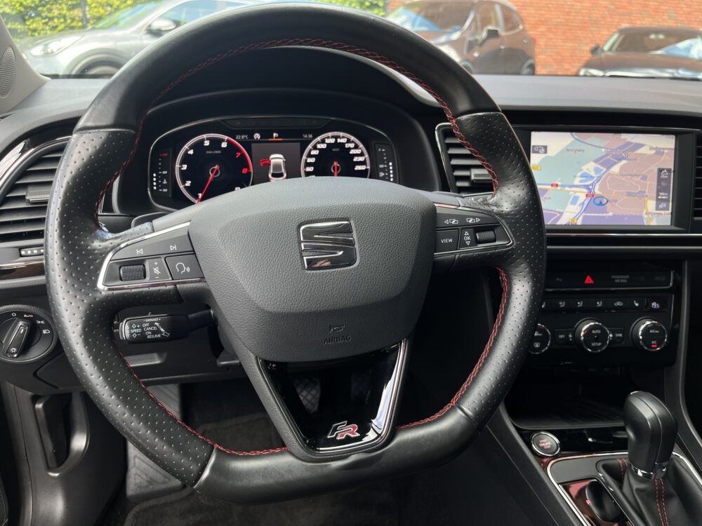 SEAT Leon 1.5 TSI FR Business Intense // DIGITAL COCKPIT // FULL LED // ANDROID // APPLECARPLAY // CAMERA