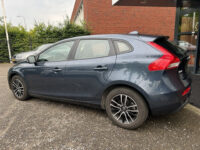 Volvo V40 2.0 T2 Momentum // FULL LED // NAVI // PDC // CLIMA