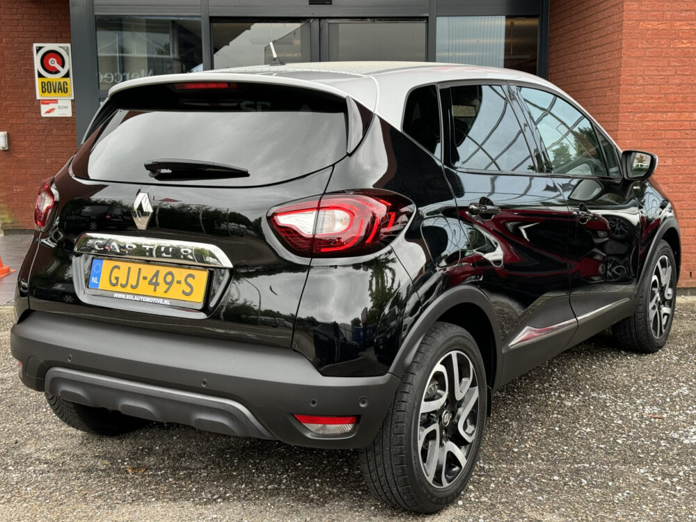 Renault Captur 1.2 TCe Bose // NAVI // CLIMA // CRUISE // CAMERA // BOSE PREMIUM AUDIO