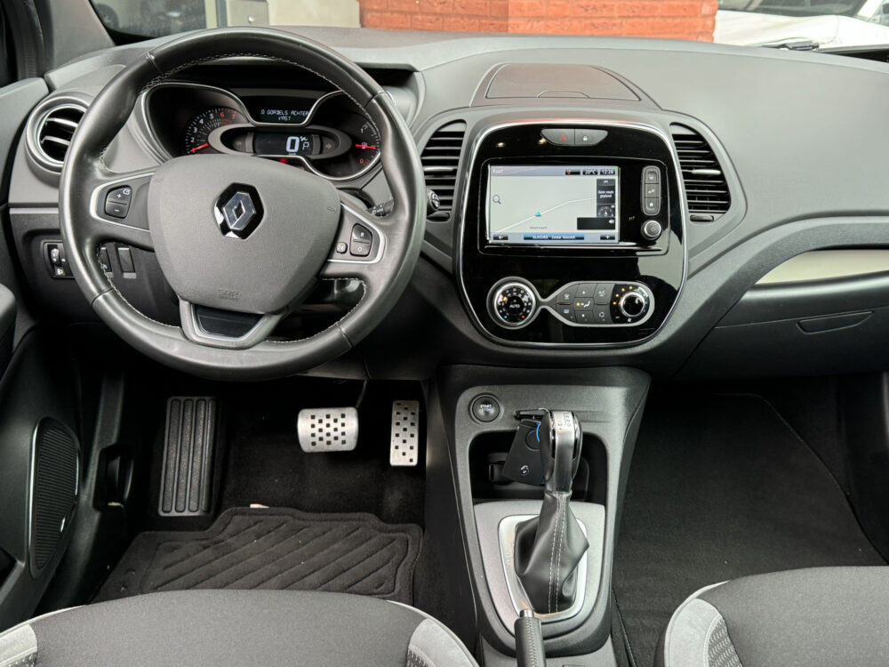 Renault Captur 1.2 TCe Bose // NAVI // CLIMA // CRUISE // CAMERA // BOSE PREMIUM AUDIO