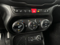 Jeep Renegade 1.4 MultiAir Limited // NAVI // ADAP. CRUISE // CAMERA+SENSOREN // KEYLESS //