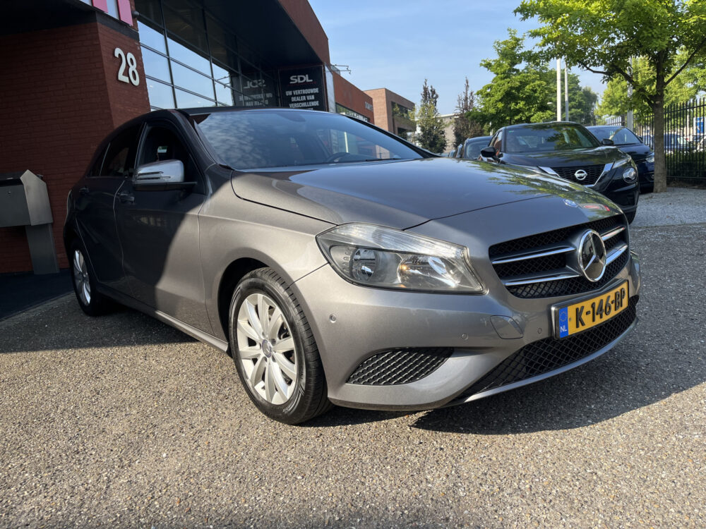 Mercedes-Benz A-Klasse 180 Ambition // NAVI // AIRCO // PDC // CRUISE //