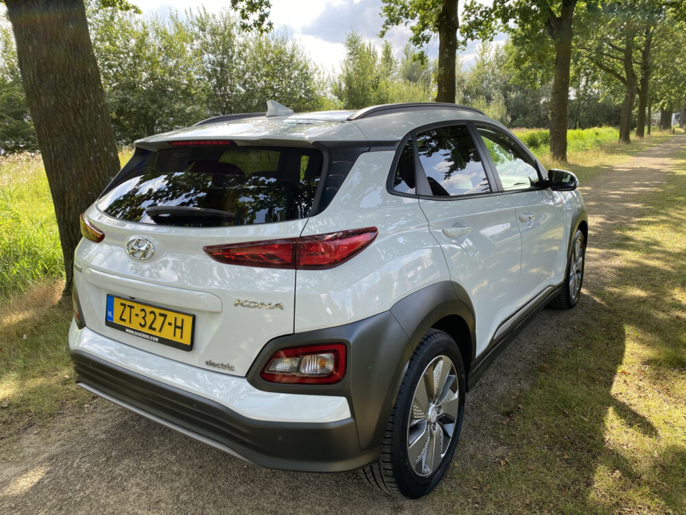 Hyundai KONA EV Premium 64 kWh