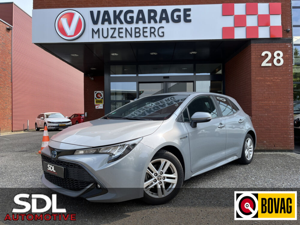 Toyota Corolla 1.8 Hybrid Dynamic // FULL LED // ADAP. CRUISE // NAVI+CARPLAY // CAMERA // STOELVERWARMING //