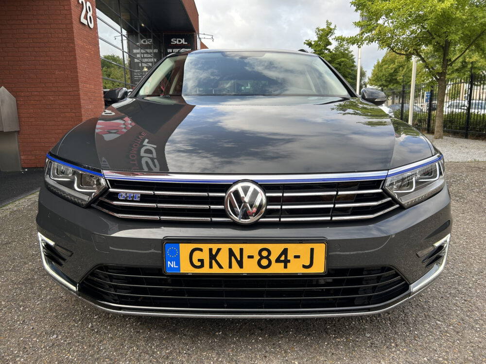 Volkswagen Passat Variant 1.4 TSI GTE // FULL LED // ADAP. CRUISE // CAMERA // ERGO COMFORT STOELEN // CLIMA //