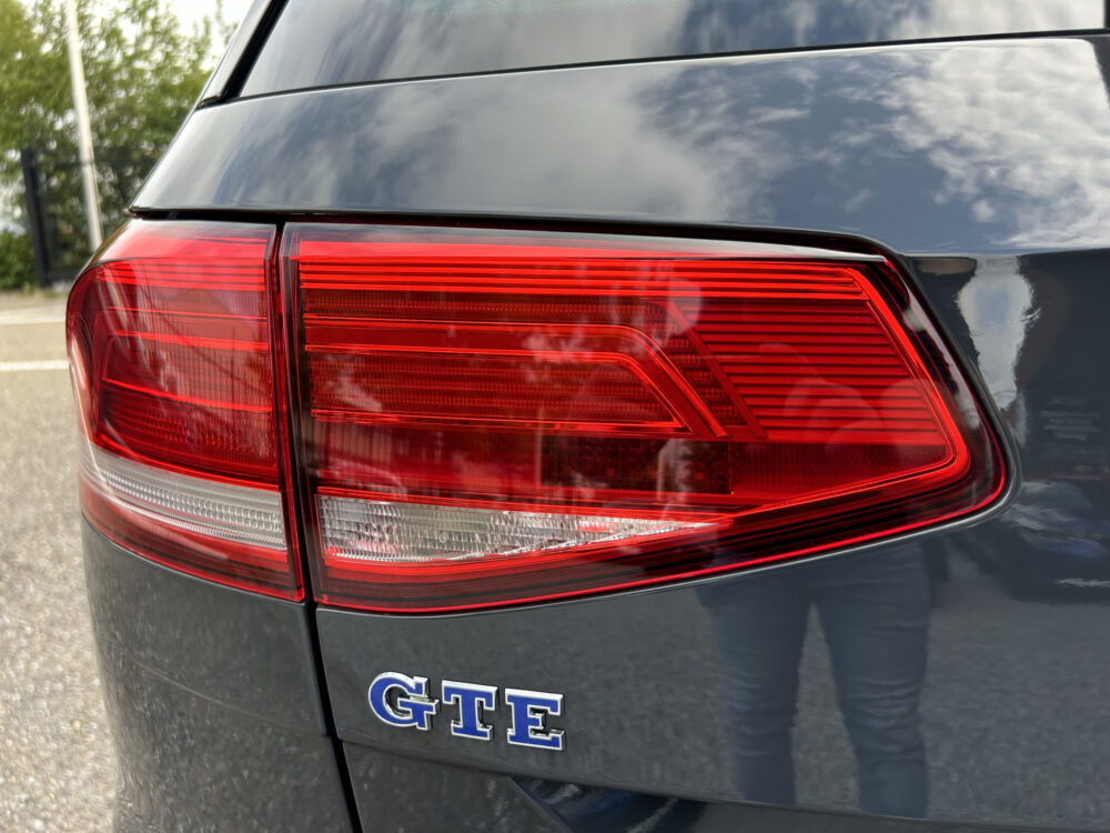 Volkswagen Passat Variant 1.4 TSI GTE // FULL LED // ADAP. CRUISE // CAMERA // ERGO COMFORT STOELEN // CLIMA //