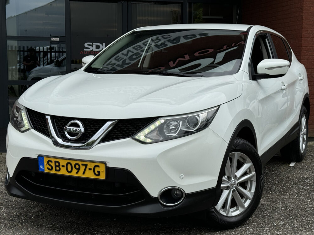 Nissan QASHQAI 1.2 Acenta // CRUISE // CLIMA // STOELVERWARMING // LICHT METALEN VELGEN