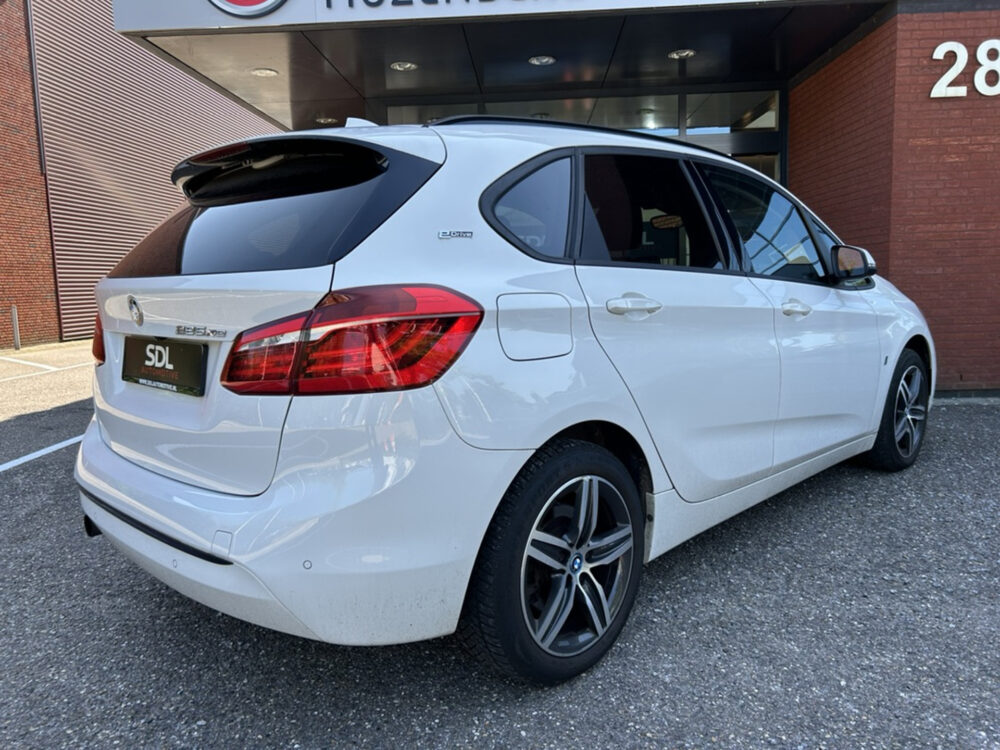 BMW 2 Serie Active Tourer 225xe iPerformance High Executive // HEAD-UP // FULL LED // CAMERA // NAVI