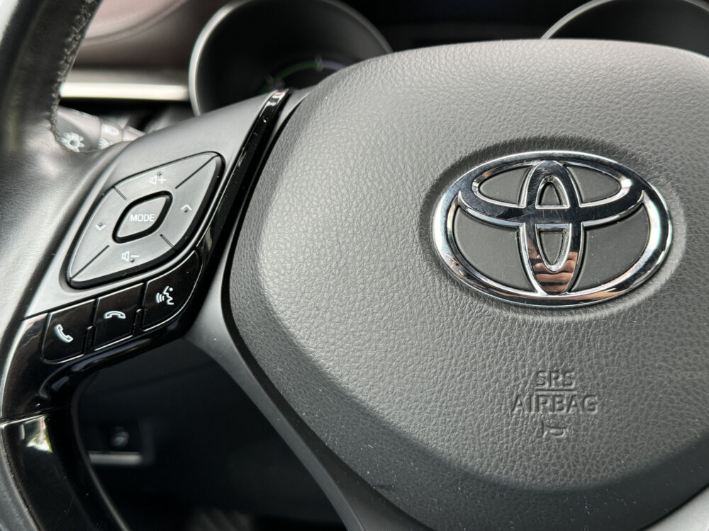 Toyota C-HR 1.8 Hybrid Executive // JBL PREMIUM AUDIO // NAVI // CLIMA // ADAPTIVE CRUISE // DODENNHOEK SENSOR