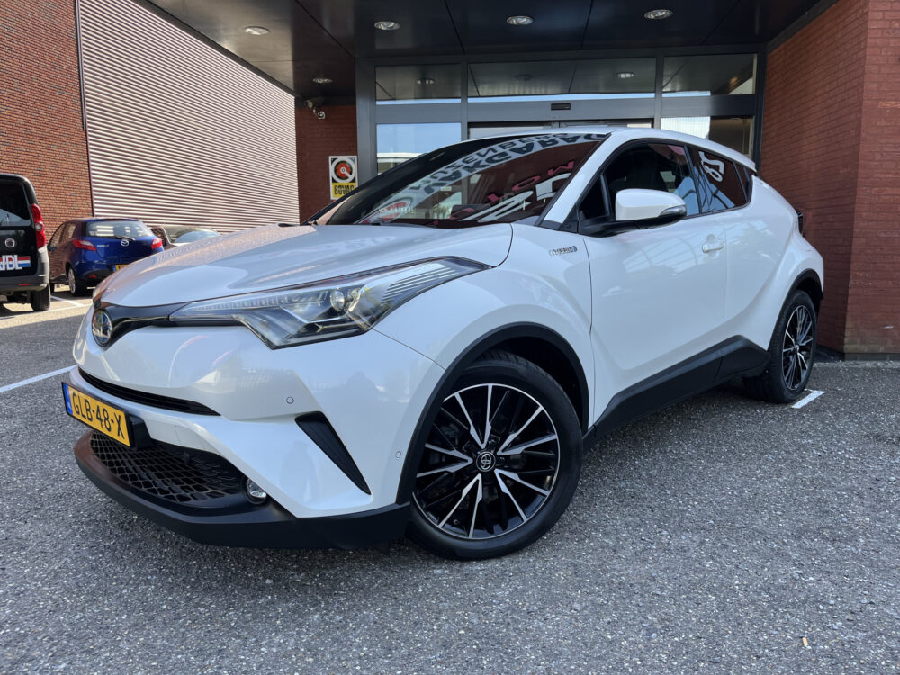 Toyota C-HR 1.8 Hybrid Executive // LEDEREN BEKLEDING // NAVI // CLIMA // ADAPTIVE CRUISE