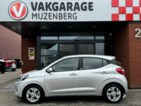 Hyundai i10 1.0 Comfort 5-zits // APPLE CARPLAY / ANDROID AUTO // PDC // AIRCO // CRUISE // LICHT METALEN VELGEN