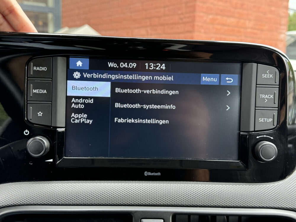 Hyundai i10 1.0 Comfort 5-zits // APPLE CARPLAY / ANDROID AUTO // PDC // AIRCO // CRUISE // LICHT METALEN VELGEN