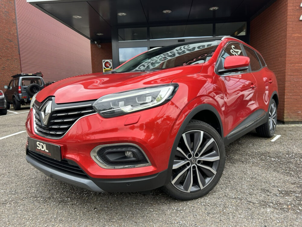 Renault Kadjar 1.3 TCe 160PK!! Black Edition // PANO-DAK // BOSE AUDIO // CAMERA // FULL LED // TREKHAAK!!