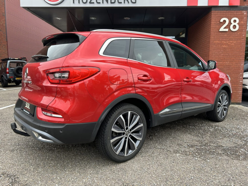 Renault Kadjar 1.3 TCe 160PK!! Black Edition // PANO-DAK // BOSE AUDIO // CAMERA // FULL LED // TREKHAAK!!