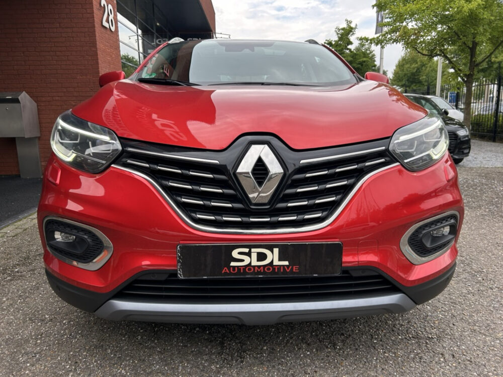 Renault Kadjar 1.3 TCe 160PK!! Black Edition // PANO-DAK // BOSE AUDIO // CAMERA // FULL LED // TREKHAAK!!