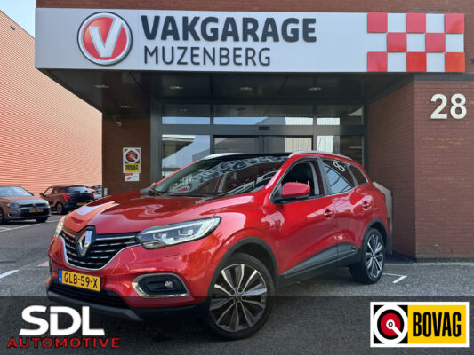 Renault Kadjar 1.3 TCe 160PK!! Black Edition // PANO-DAK // BOSE AUDIO // CAMERA // FULL LED // TREKHAAK!!