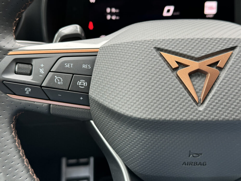 CUPRA Formentor 1.4 e-Hybrid Business // NAVI // CAMERA // CLIMA // ADAPTIVE CRUISE // ELEK. ACHERTERKLEP