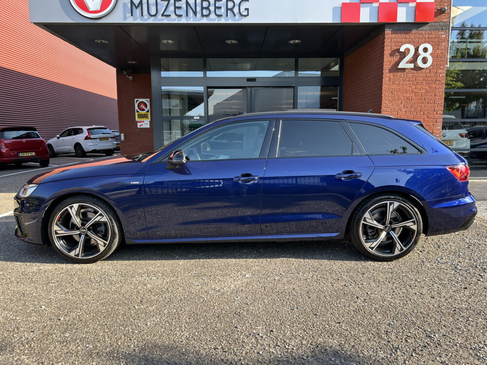 Audi A4 Avant 35 TFSI S edition // PANO/SCHUIFDAK // DIGITAL COCKPIT // FULL LED // LEDER/ALCANTARA