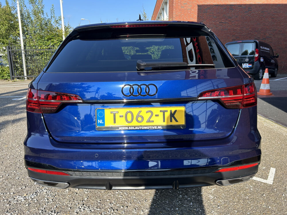 Audi A4 Avant 35 TFSI S edition // PANO/SCHUIFDAK // DIGITAL COCKPIT // FULL LED // LEDER/ALCANTARA