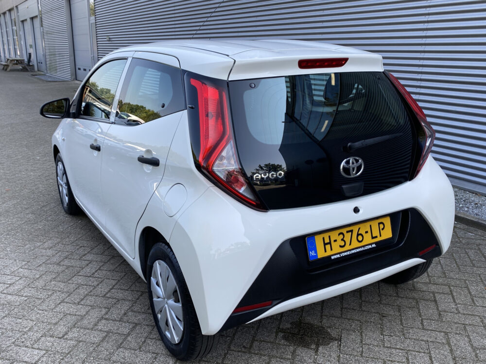 Toyota Aygo 1.0 VVT-i x-fun