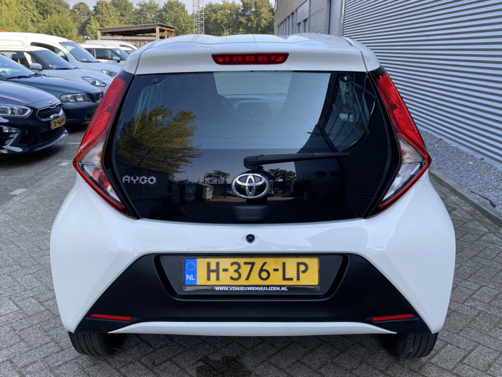 Toyota Aygo 1.0 VVT-i x-fun