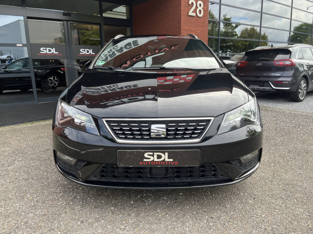 SEAT Leon Sportstourer 1.5 eTSI Xcellence // FULL LED // KEYLESS // CAMERA+SENSOREN // CRUISE // CLIMA // STOELVERWARMING // CARPLAY //