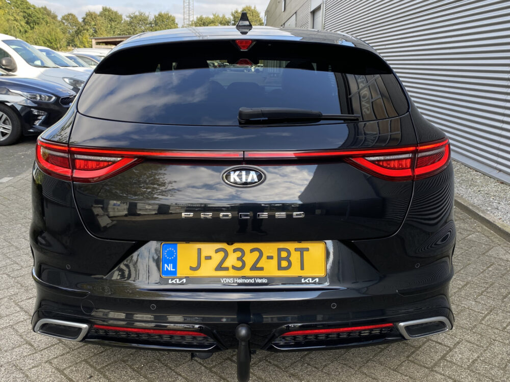 Kia ProCeed