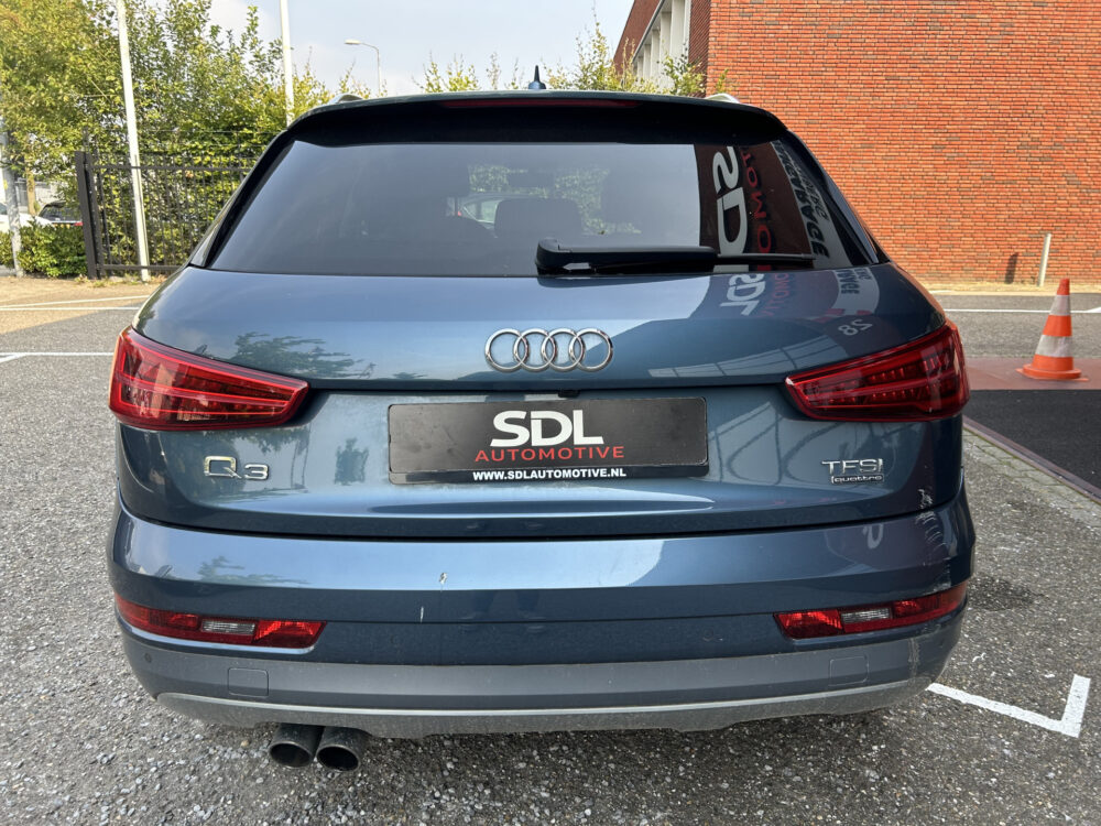 Audi Q3 2.0 TFSI quattro Design Pro Line // FULL LED // LEDER/ALCANTARA // CAMERA // NAVI