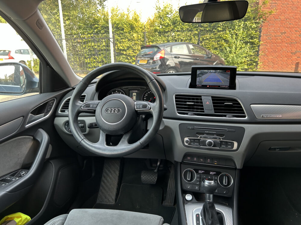 Audi Q3 2.0 TFSI quattro Design Pro Line // FULL LED // LEDER/ALCANTARA // CAMERA // NAVI