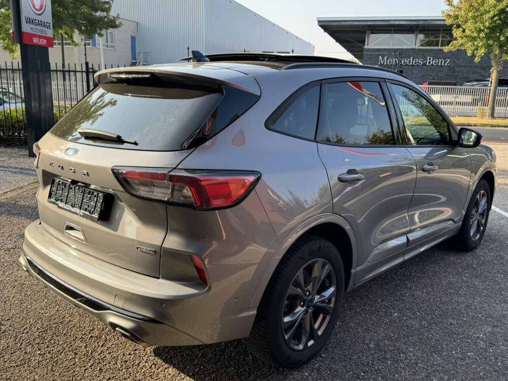 Ford Kuga 2.5 PHEV ST-Line // NAVI // CAMERA // PANO DAK // ADAPTIVE CRUISE // CLIMA