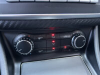 Mercedes-Benz A-Klasse 180 Business Solution AMG // NAVI // FULL LED // CAMERA // PDC