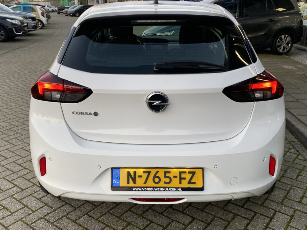 Opel CORSA-E