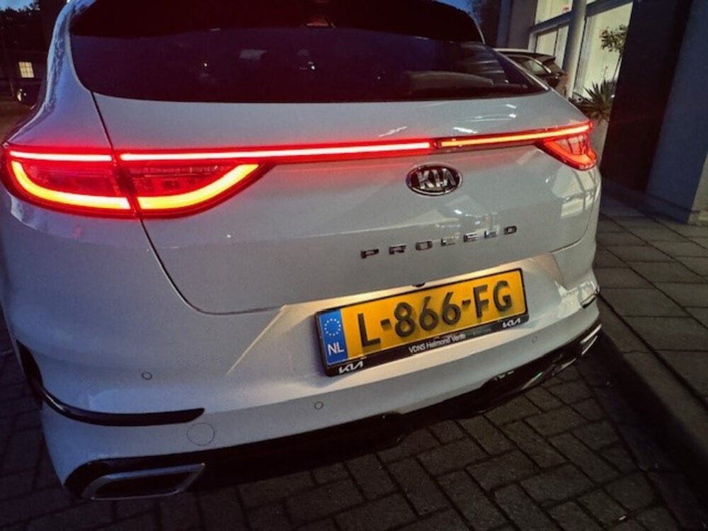 Kia ProCeed