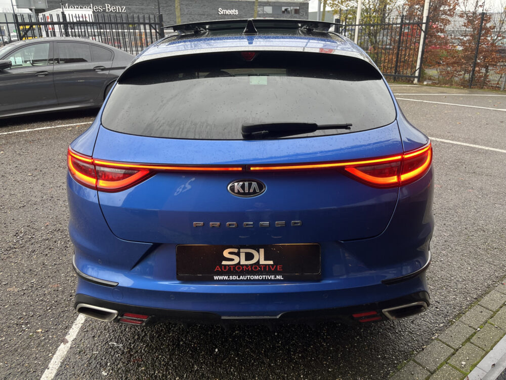 Kia ProCeed