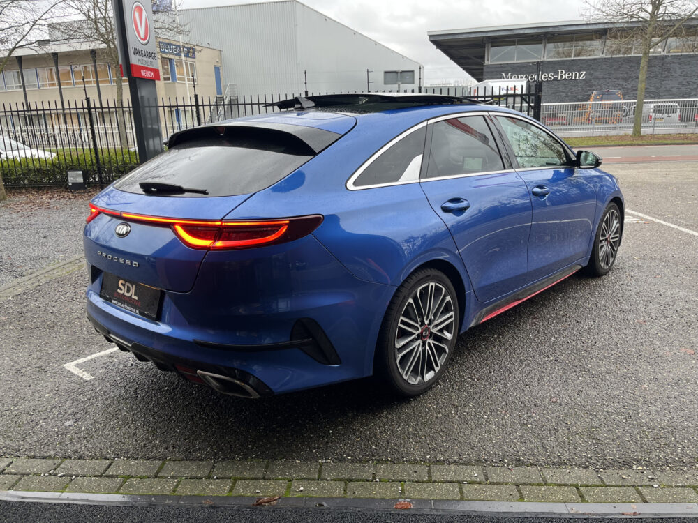 Kia ProCeed