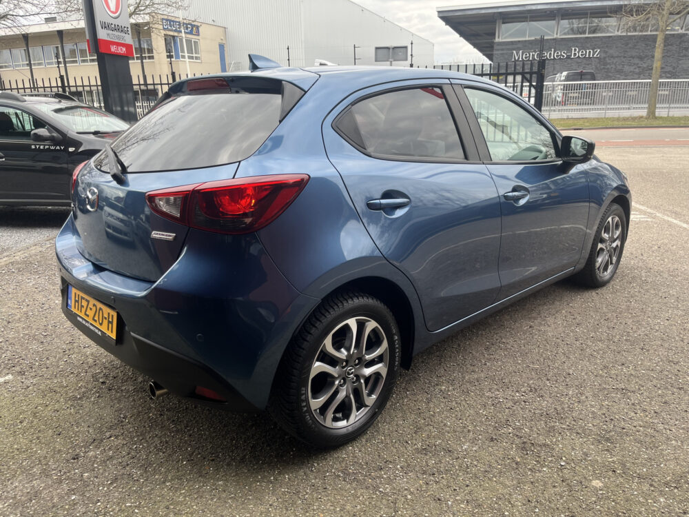 Mazda 2