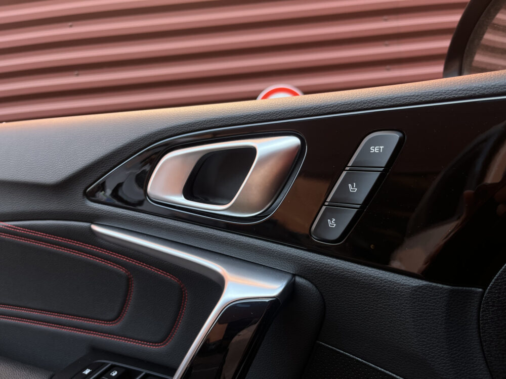 Kia ProCeed