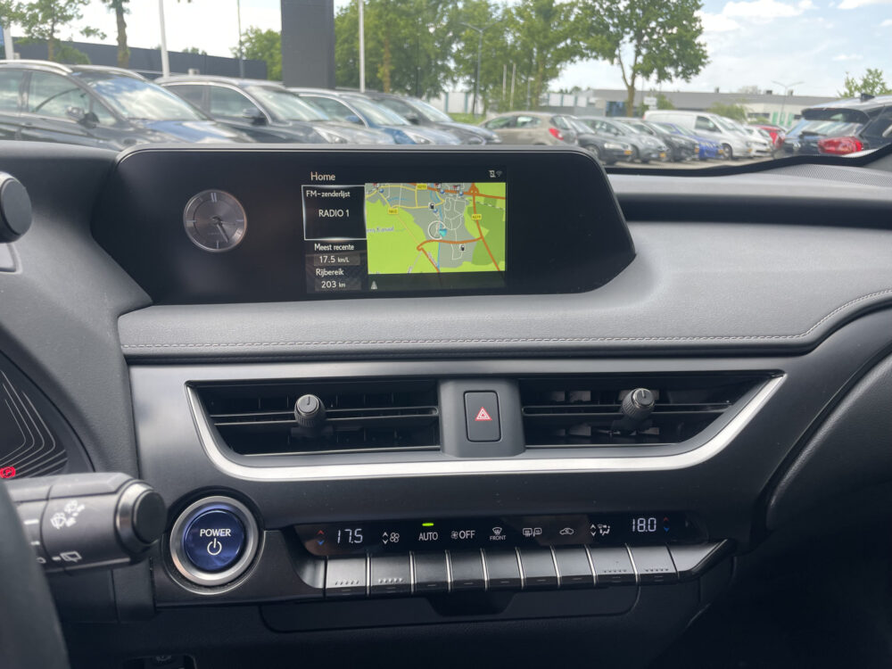 Lexus UX