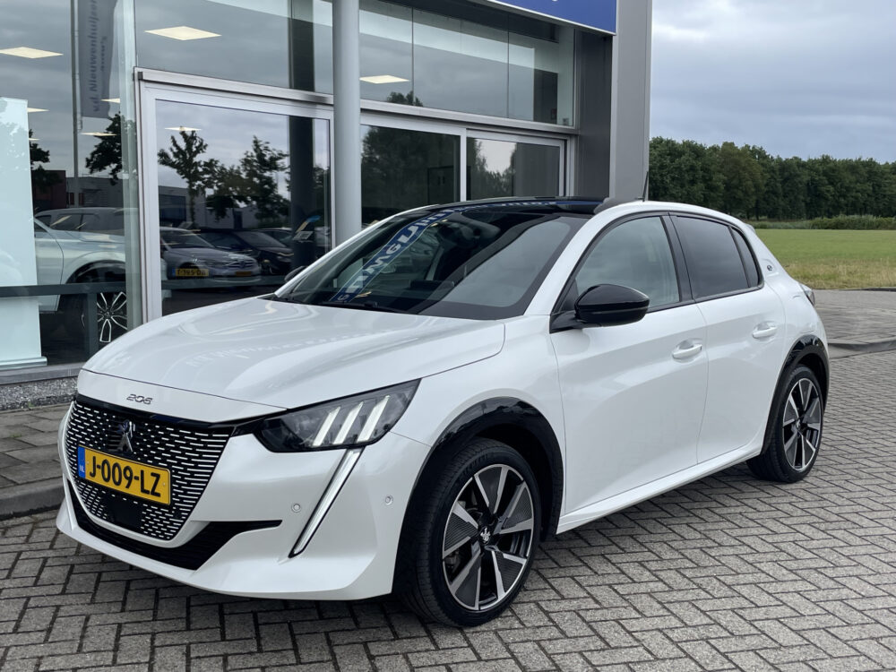 Peugeot e-208