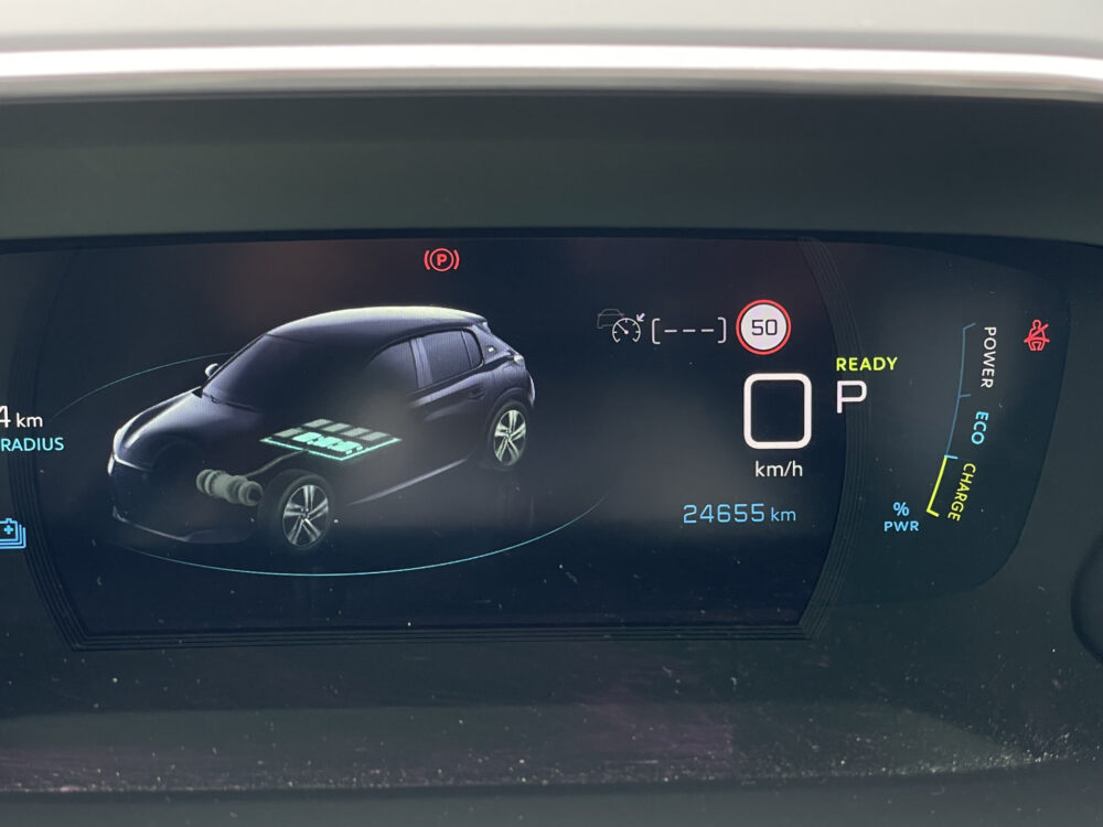 Peugeot e-208