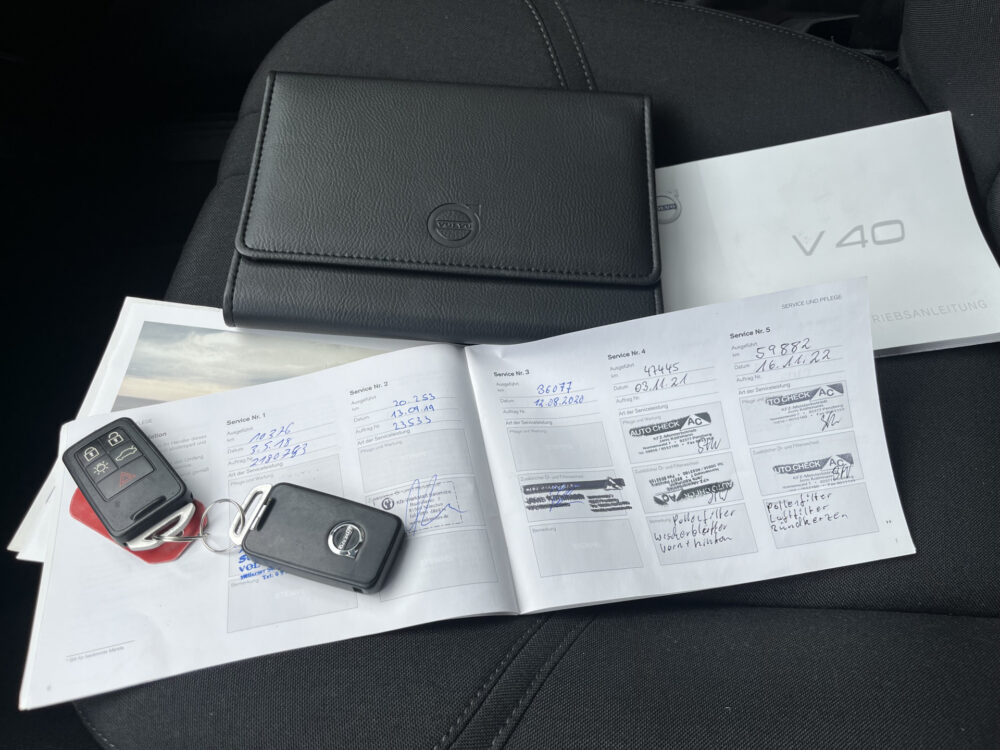 Volvo V40