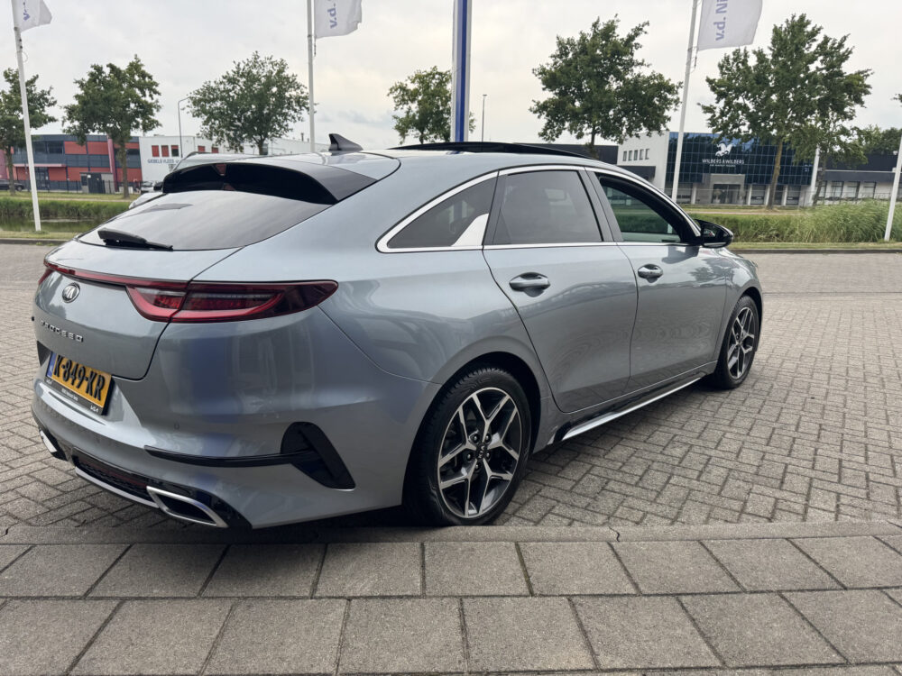 Kia ProCeed